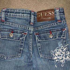 Size 4t Girl’s Guess Jeans with Flowers